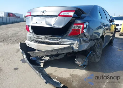 2013 Toyota Camry Le z USA, uszkodzony, nr VIN 4T4BF1FK3DR317373
